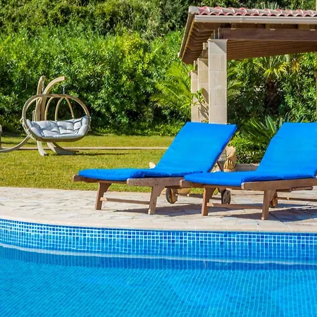 Alexandros Villa